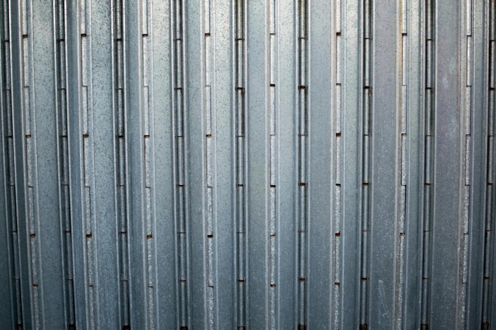 Molten aluminum